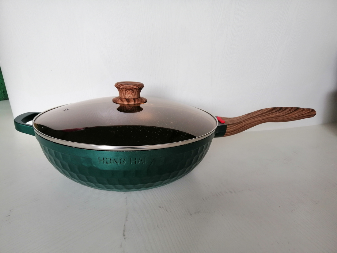 CTB Textured Wok with Composite Base