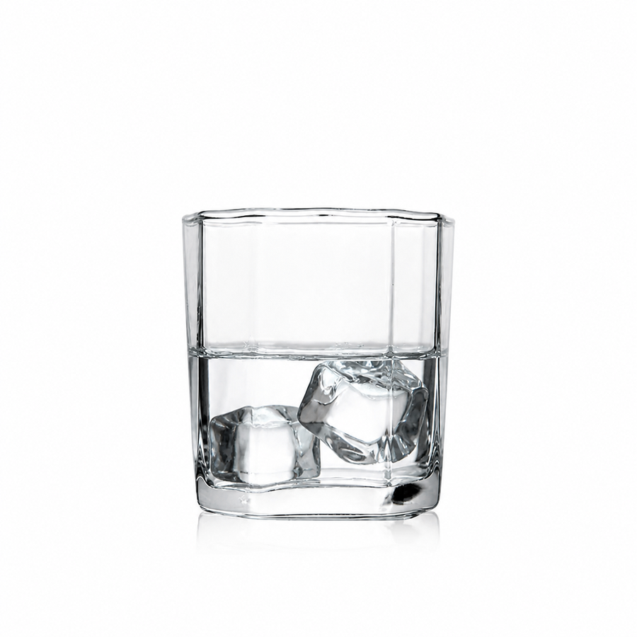 Glass-Pyramid Cup