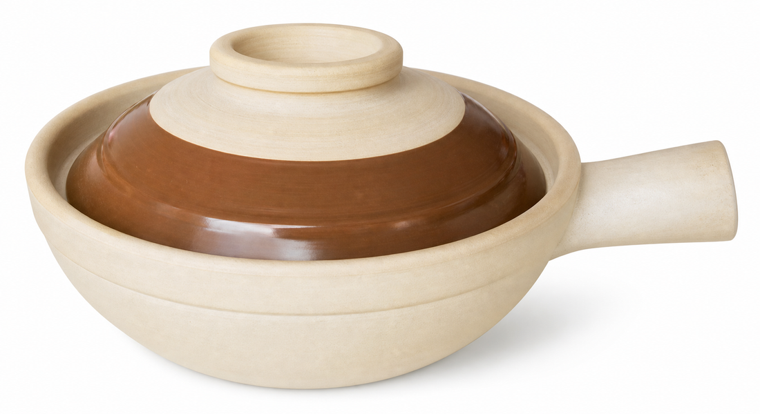 Single-handled light brown pot